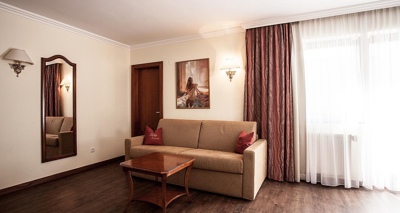 Hotel Gramaser 이스크글 외부 사진